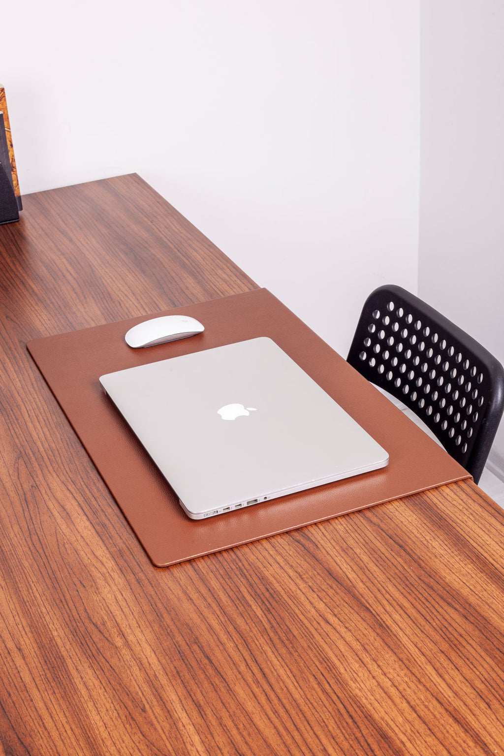 Leather Desk Mat With Tan Edge Protection 60x40cm