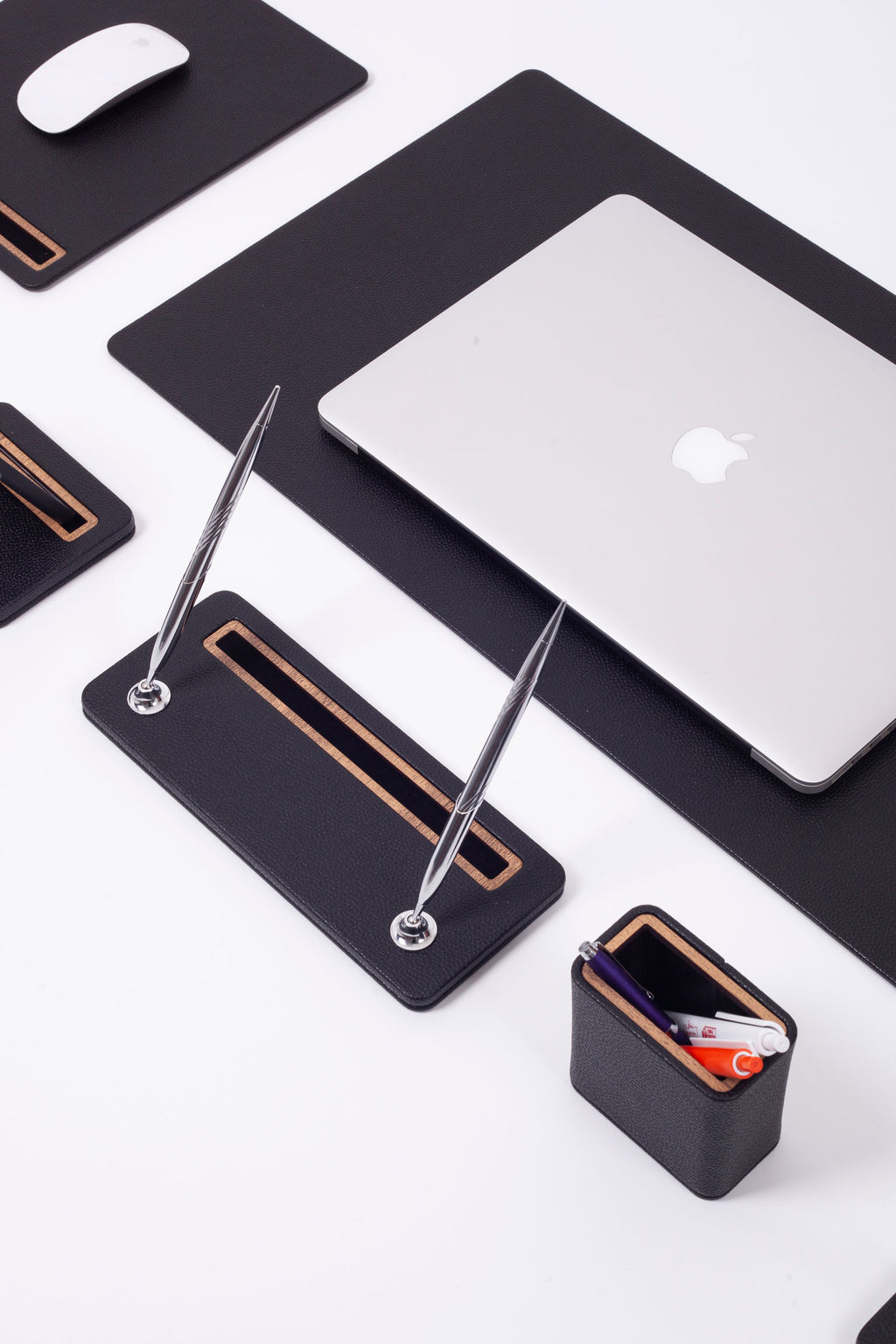 Pera Leather Desk Set 8 Pieces