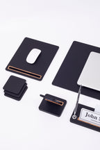 طقم مكتب كابريلا الجلدي، 6 قطع، مكتب مع لوحة اسم.