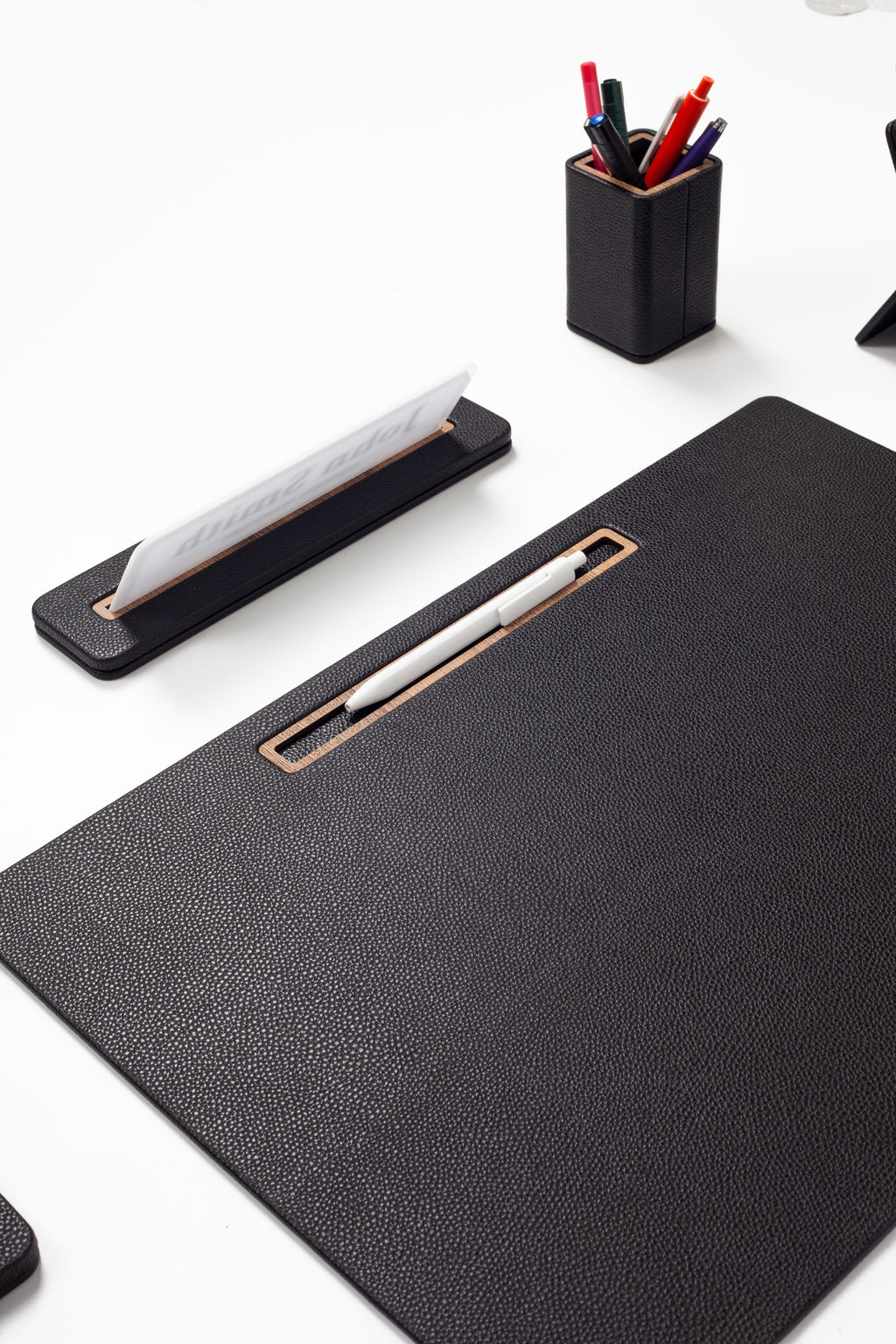 Alya Horizontal Slatted Leather Desk Set Black 6 Pcs