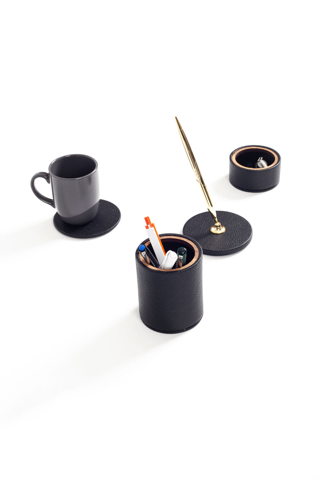 Polo Leather Desktop Set 4 Pieces Wooden Detailed With Gold Pen