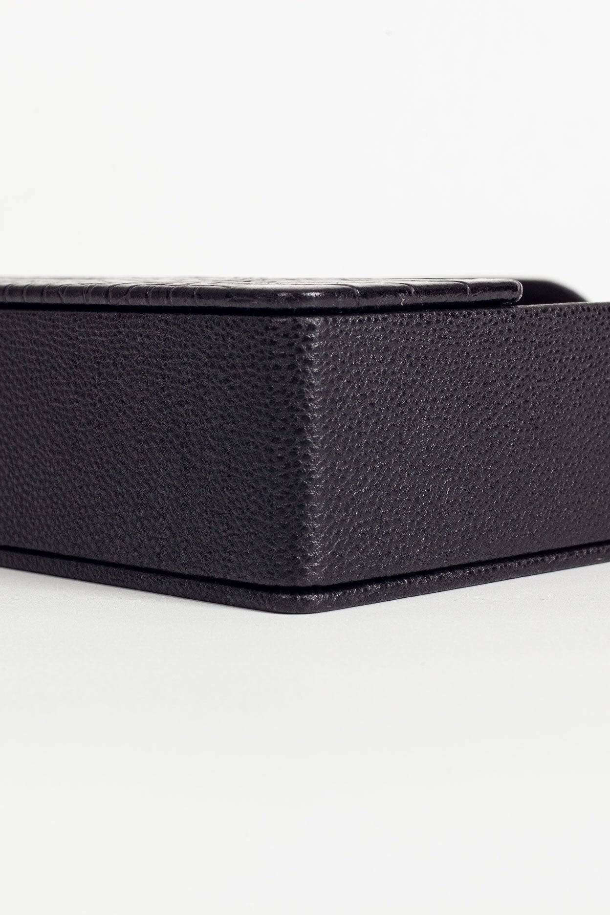 Roma Leather Document Rack Black Croco Detail